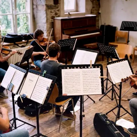 Holz Amsel – Gemeinsames Musizieren in Ensembles